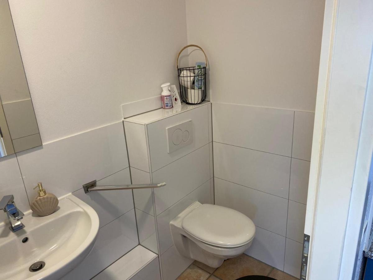 Ferienwohnung Monteurzimmer Карлсруе Екстер'єр фото